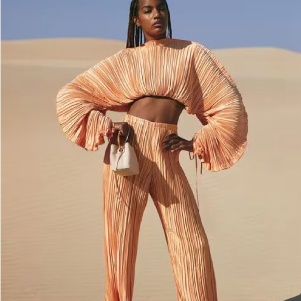 NWT Orange Mala Plisse Set